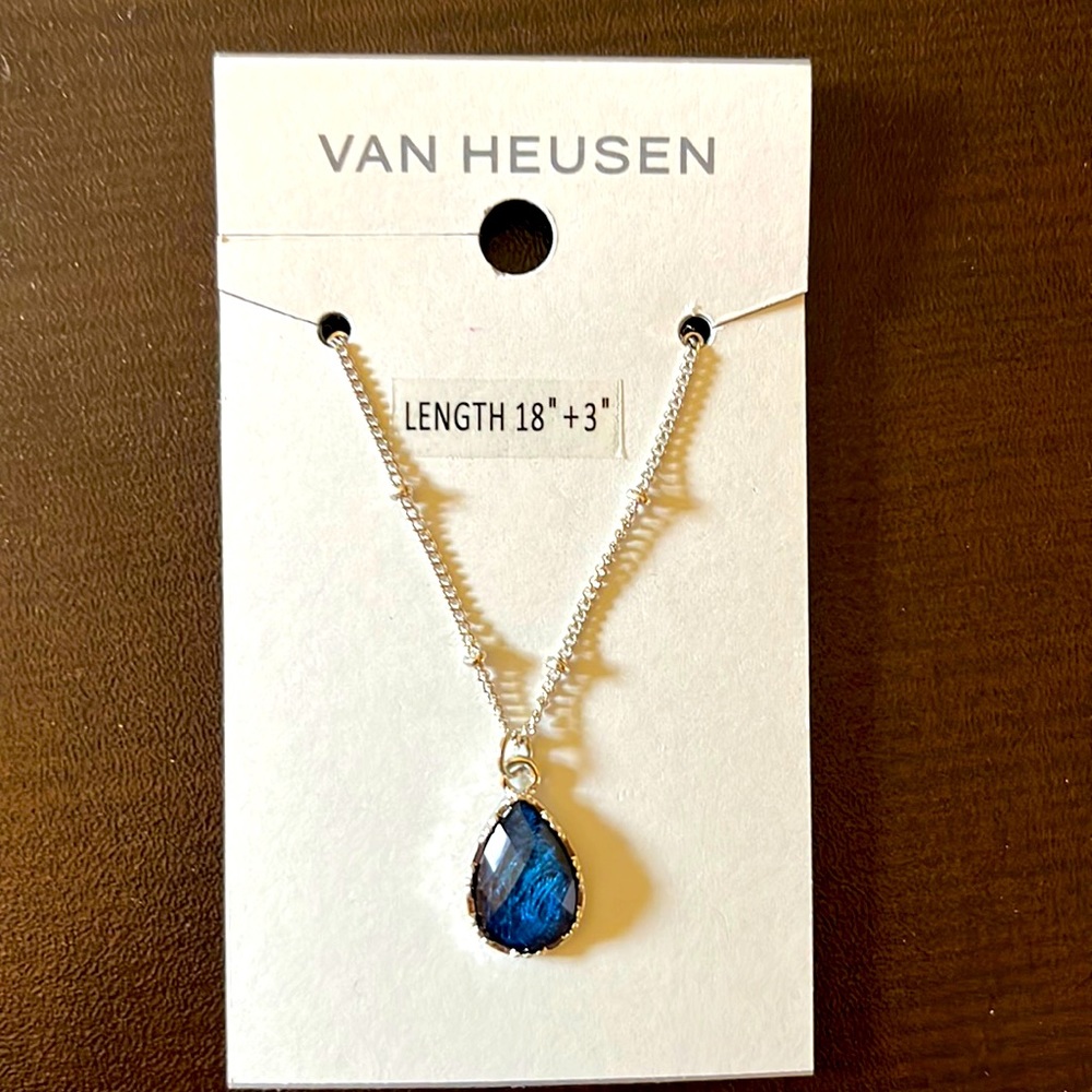 Van Heusen, NWT, 18” plus 3 “extender, with blue tear drop pendant
